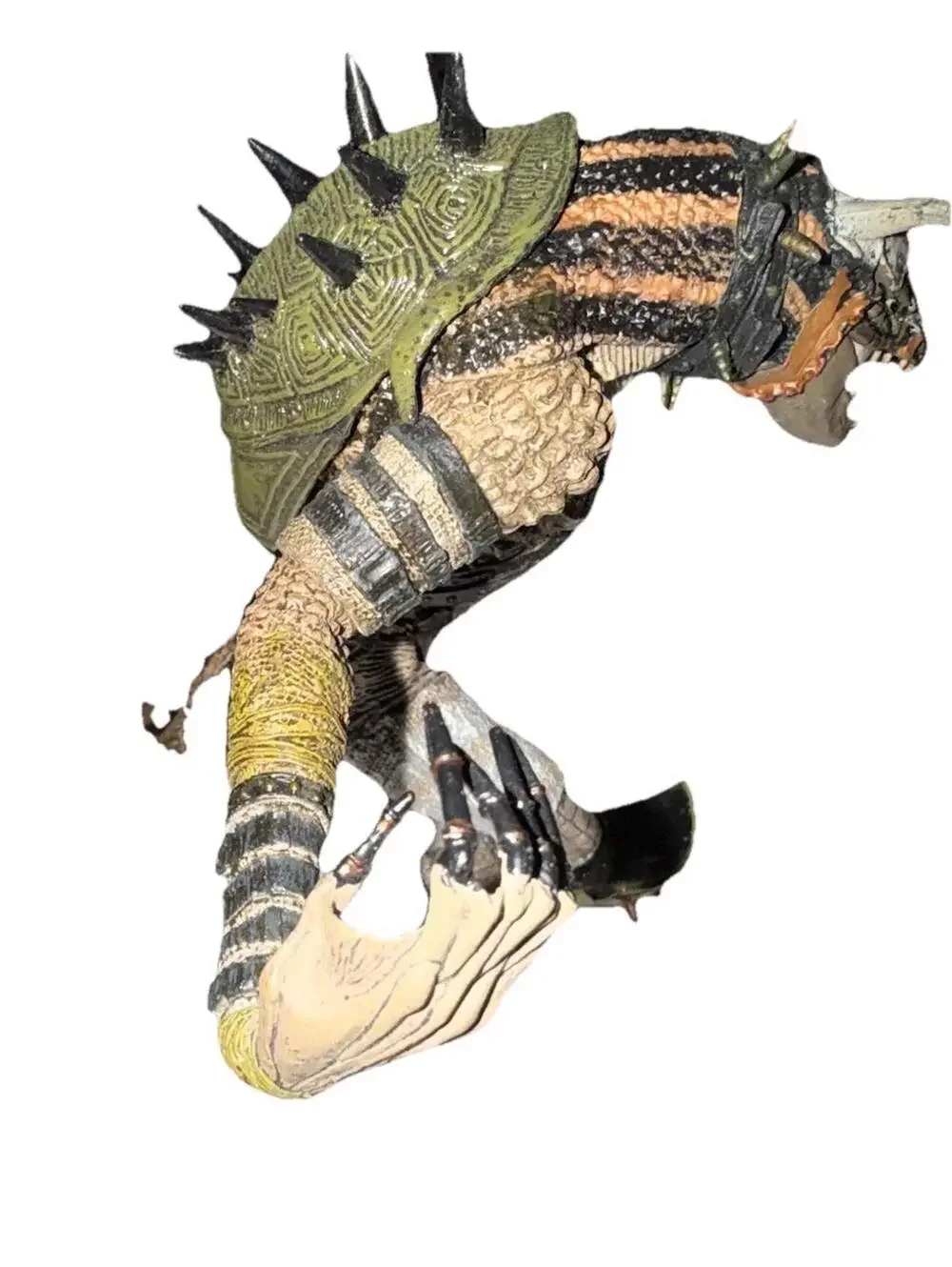 McFarlane  Dragons Dragon Series 3 Komodo Clan 3 Dragon 6.5 inch Missing Hand